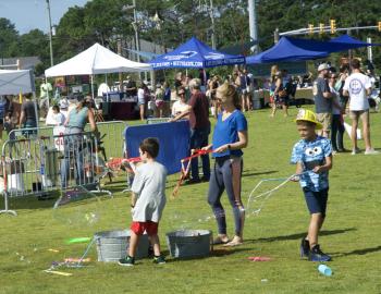 Playing with Bubbles at Artrageous