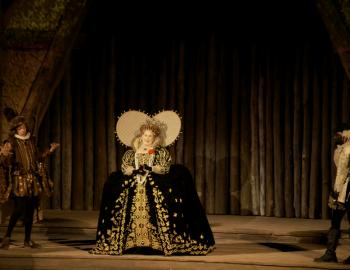 Queen Elizabeth I makes her entrance at the 2022 The Lost Colony production.