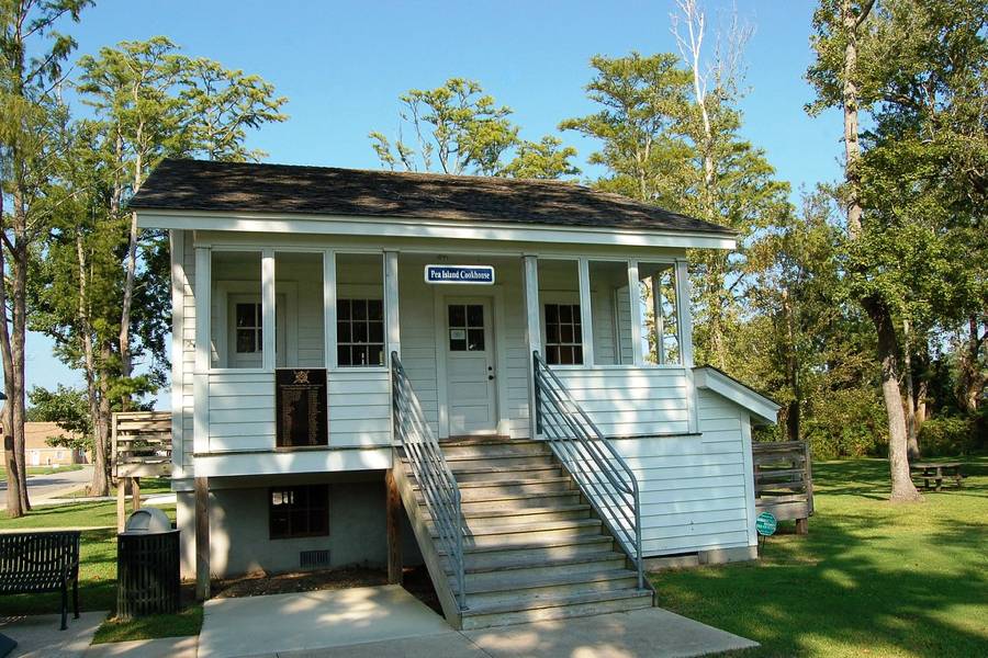 Cookhouse Museum in Manteo.