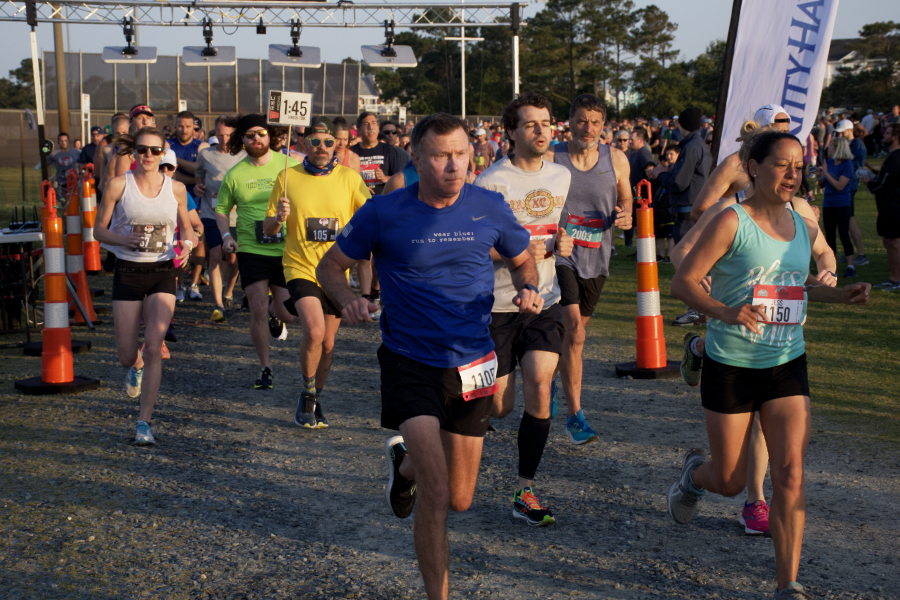 And they're off. Racers begin the 13.1 mile Flying Pirate Half Marathon.