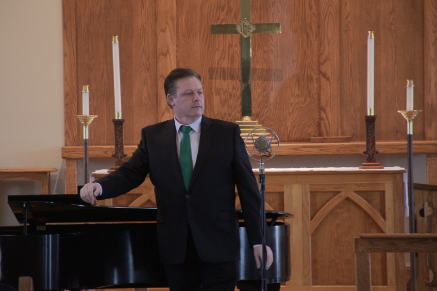 Irish Tenor, Anthony Kearns at St. Andrews by the Sea, Nags Head.