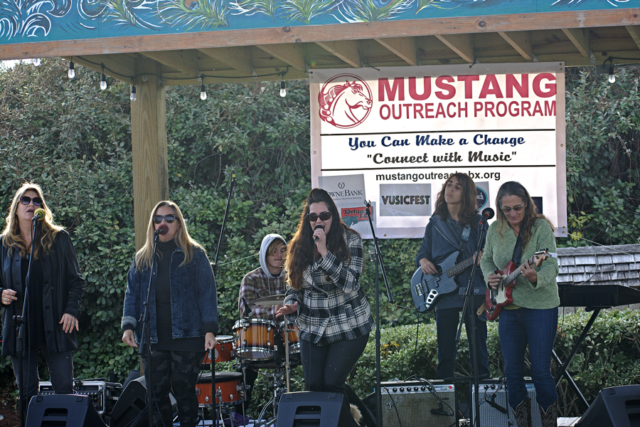 Mustang Outreach kids jamming with the pros and rocking out to Proud Mary.