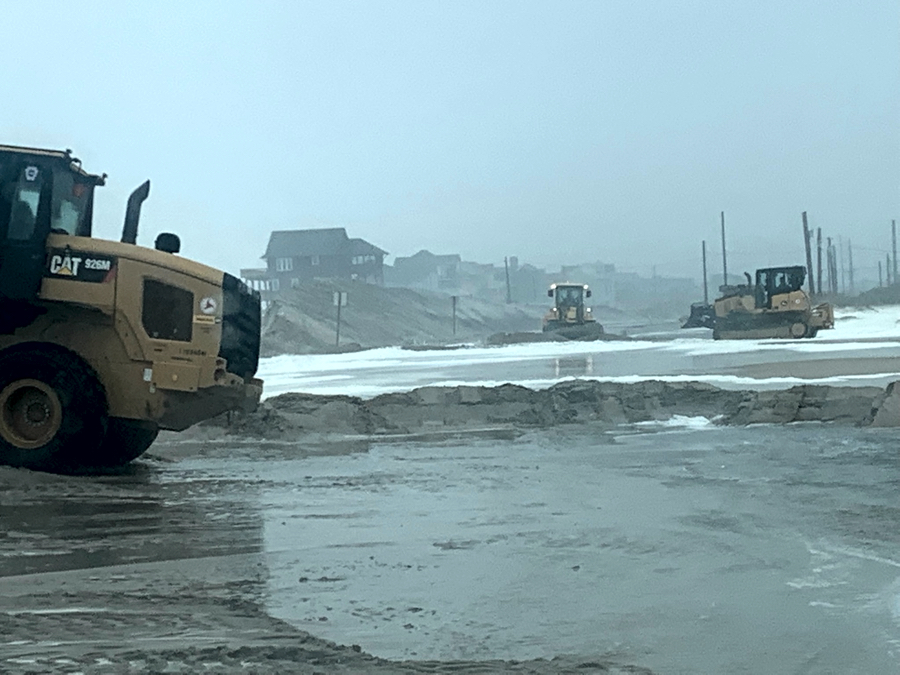 Flooding at Rodanthe S Curves as the Atlantic Ocean overwashes the dunes.