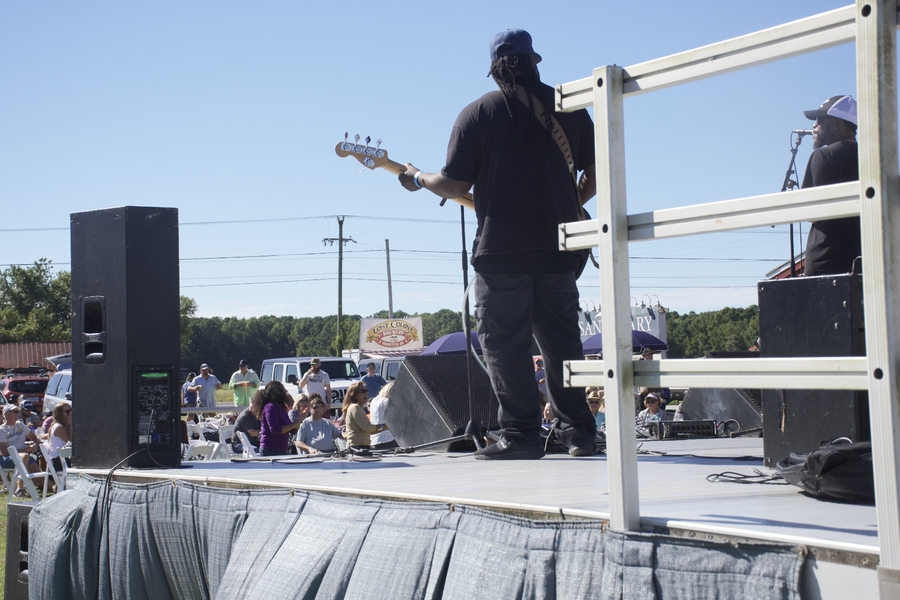 Dancing up a storm as Trae Pierce and the T-Stones rock Pik'n at Sanctuary Vineyrads.