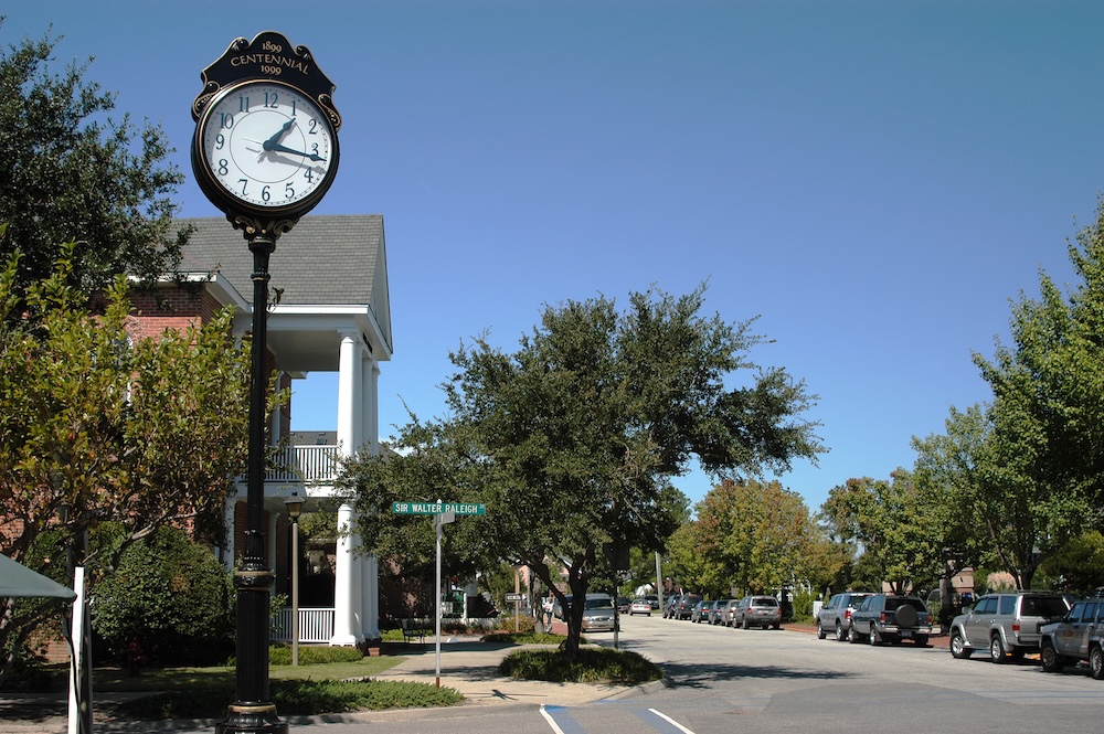 downtown manteo, nc on roanoke island 