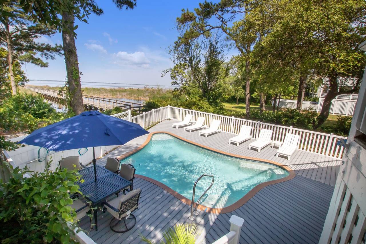 private-pool-view